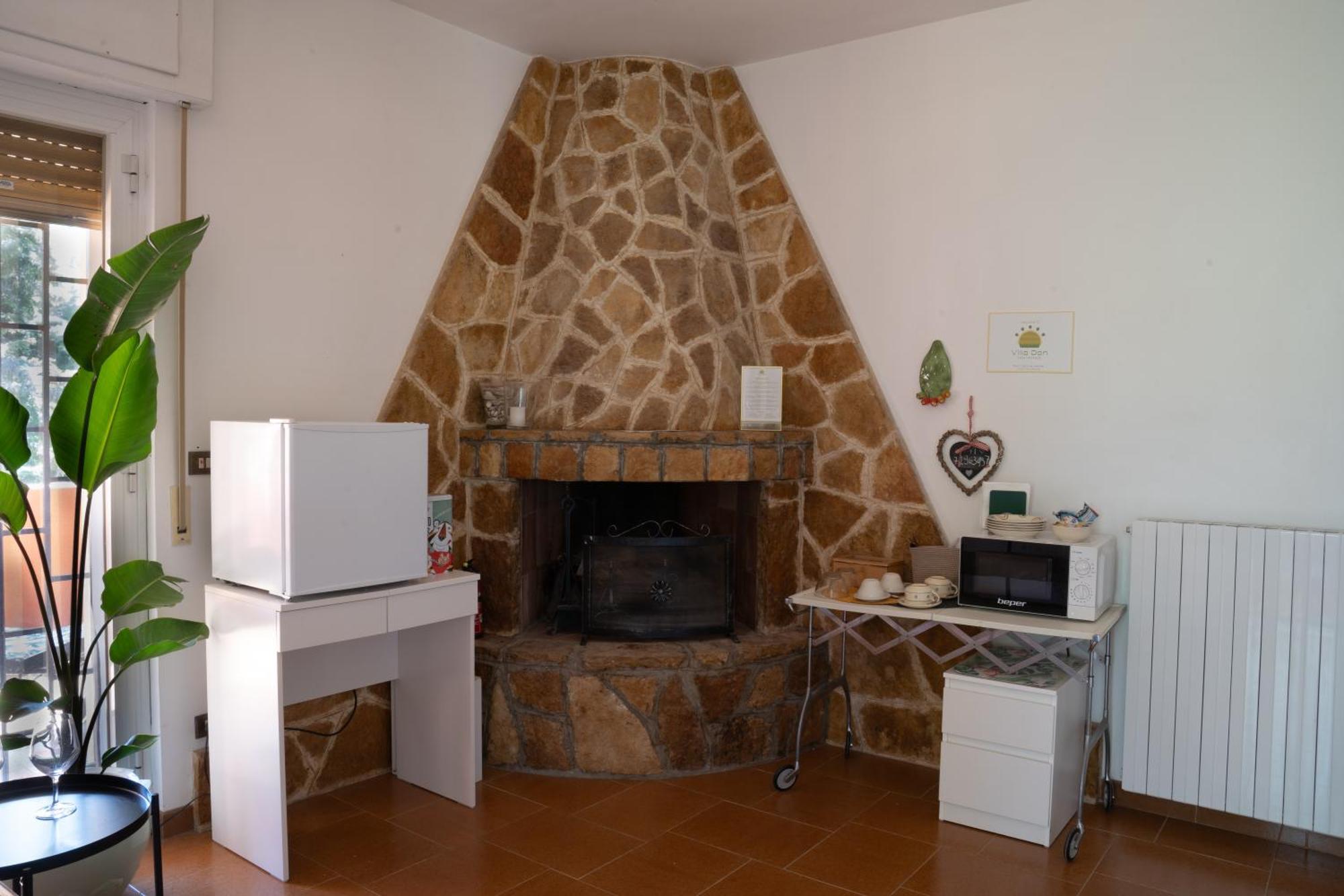 Villa Dan-Rooms In Monopoli Impalata Extérieur photo